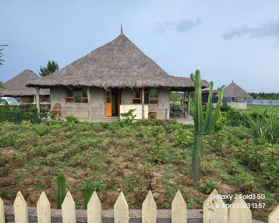 Le Tai Village Resort Near Solio Game Reserve Mweiga Exterior foto