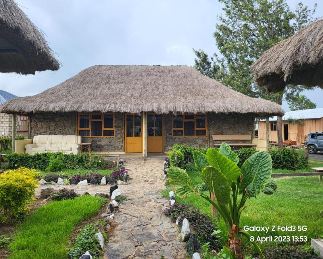 Le Tai Village Resort Near Solio Game Reserve Mweiga Exterior foto